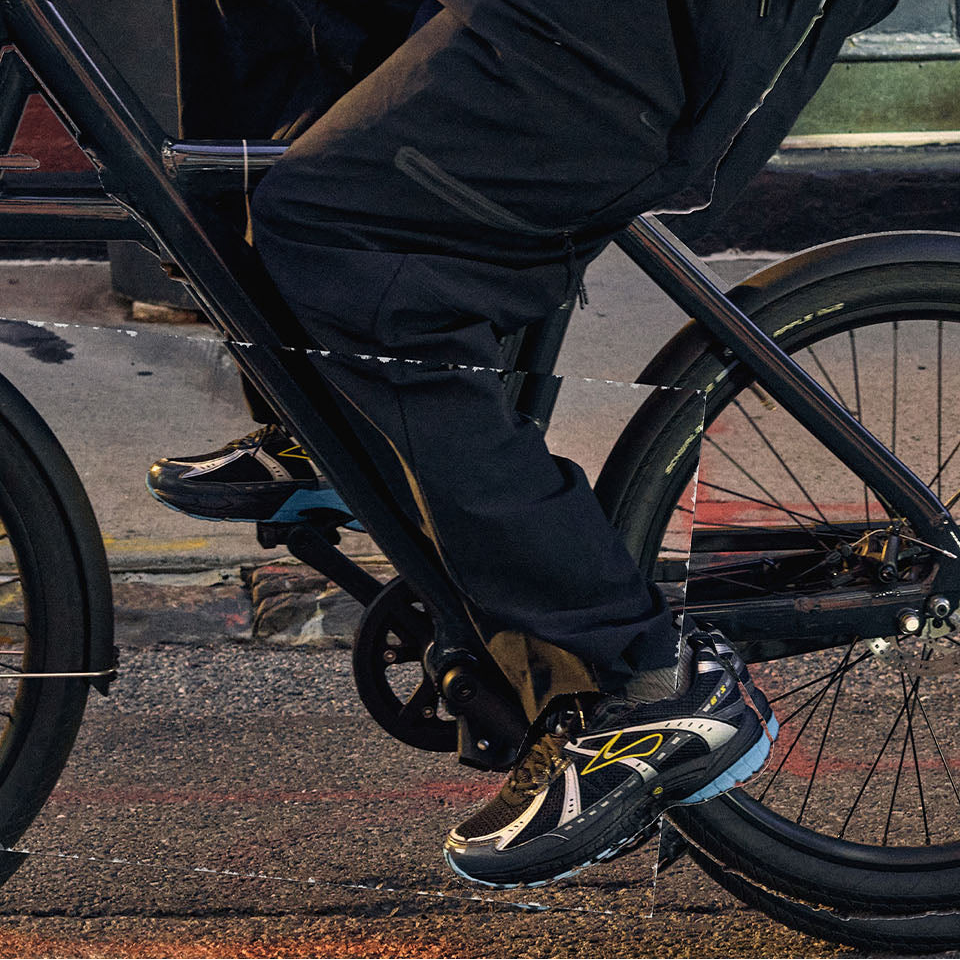 "BROOKSの名作Adrenaline GTS 10がアーカイブから復活” 3/27(Fri.) 11:00〜発売開始